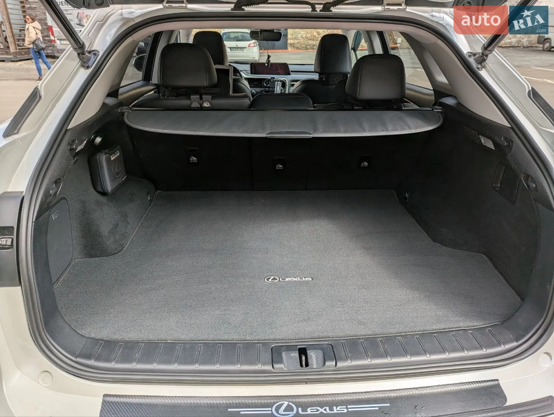 2019 Lexus RX - мініатюра 26