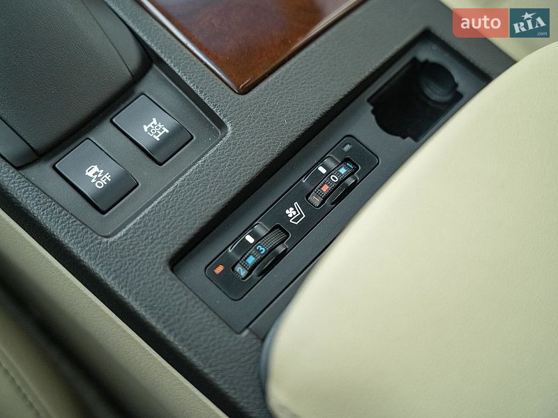 Внедорожник / Кроссовер Lexus RX 2015 в Черновцах