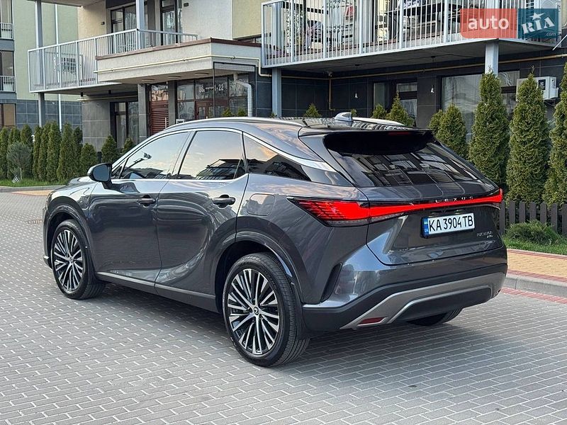 Lexus RX 2024