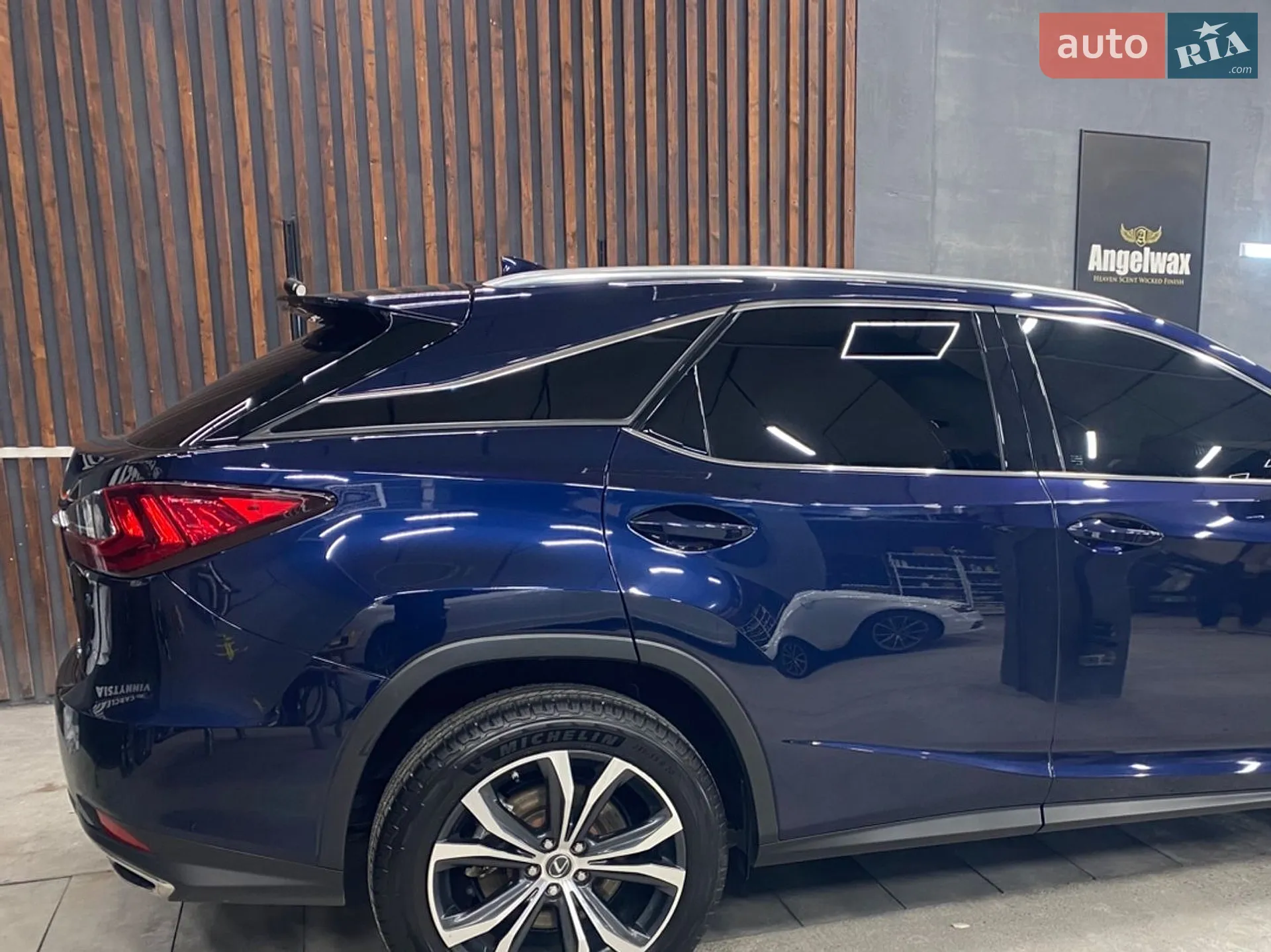 Lexus RX 2022 VIN 2T2HZMAA3NC249778 фото оголошення 2 з 19
