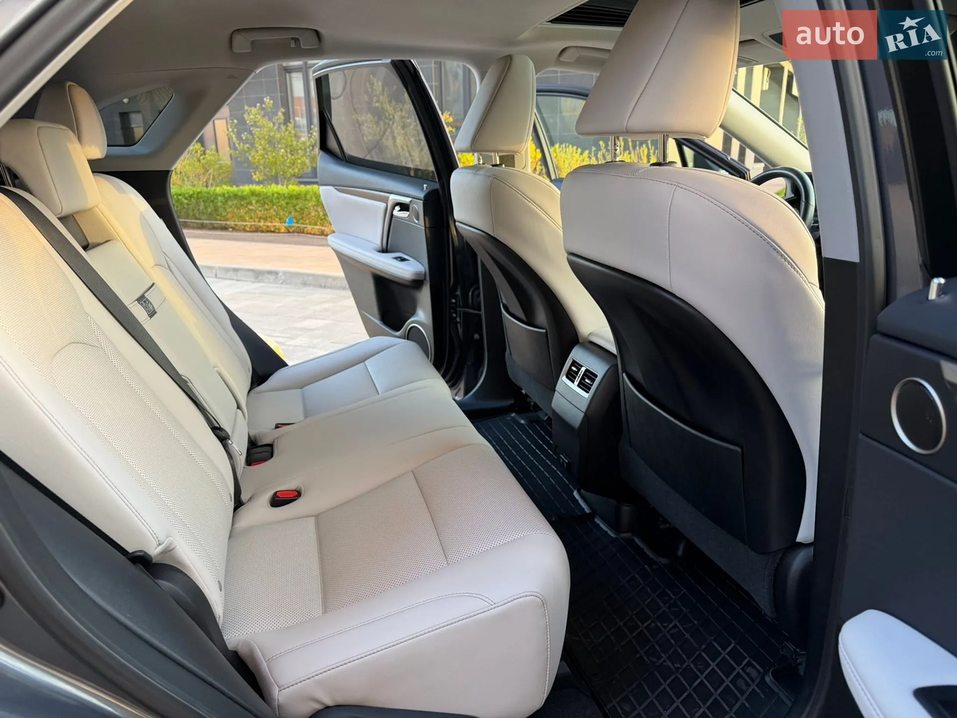 2022 Lexus RX - мініатюра 26
