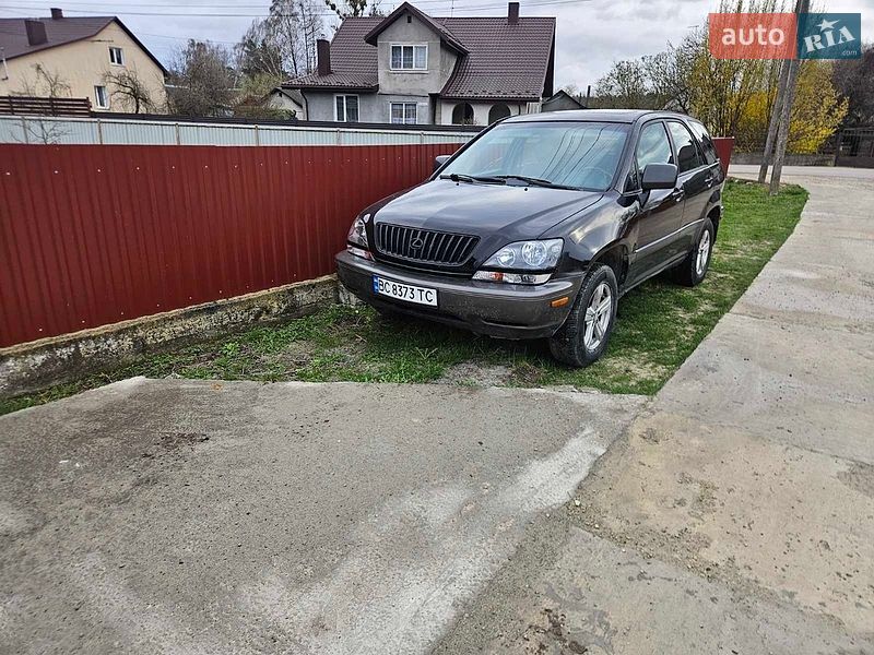 Внедорожник / Кроссовер Lexus RX 2000 в Львове