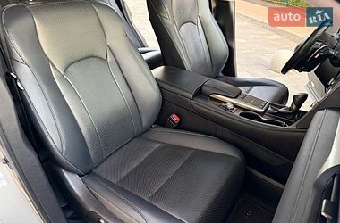 Внедорожник / Кроссовер Lexus RX 2020 в Киеве