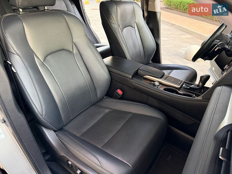 Внедорожник / Кроссовер Lexus RX 2020 в Киеве