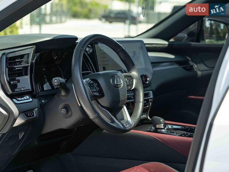 Позашляховик / Кросовер Lexus RX 2023 в Чернівцях