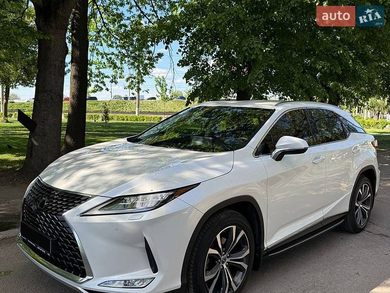 Lexus RX 2021
