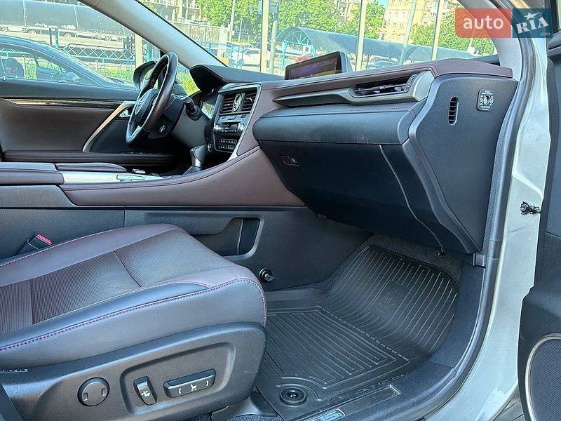 Позашляховик / Кросовер Lexus RX 2018 в Києві фото 21 Позашляховик / Кросовер Lexus RX 2018 в Києві
