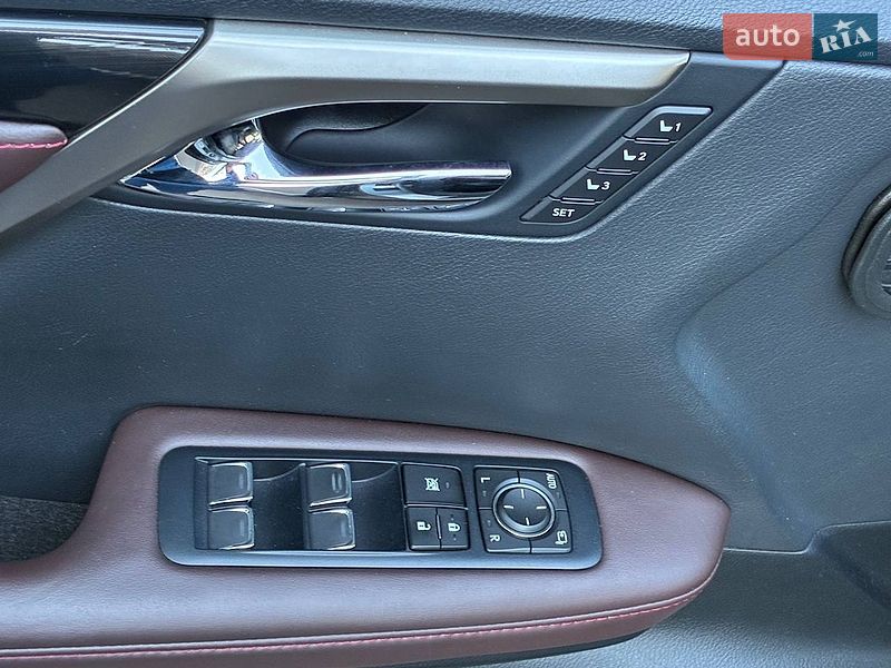 Позашляховик / Кросовер Lexus RX 2018 в Києві фото 39 Позашляховик / Кросовер Lexus RX 2018 в Києві