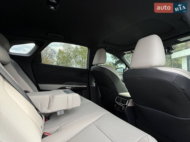 Позашляховик / Кросовер Lexus RX 2024 в Чернівцях фото 9 Позашляховик / Кросовер Lexus RX 2024 в Чернівцях