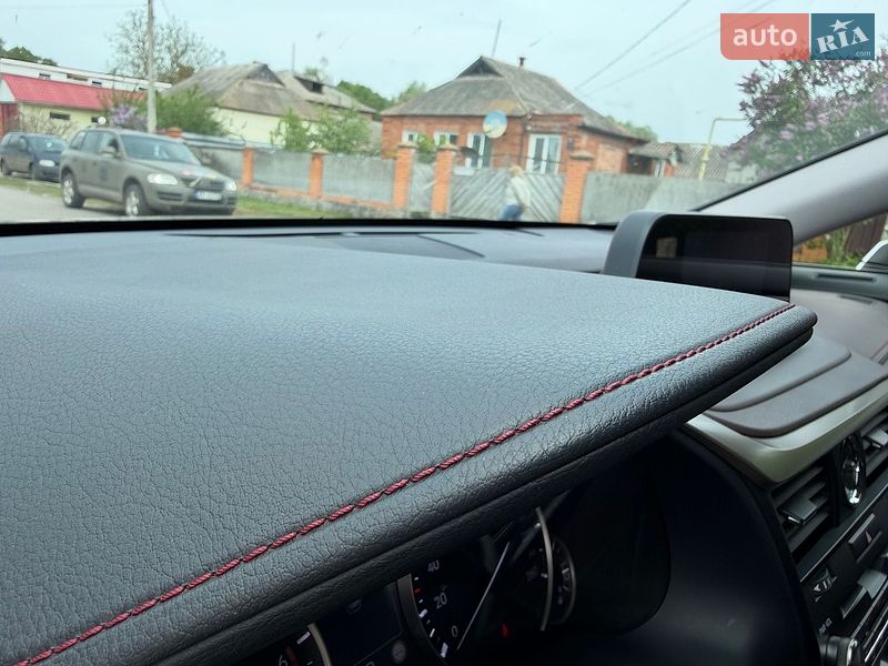 Позашляховик / Кросовер Lexus RX 2021 в Ромнах