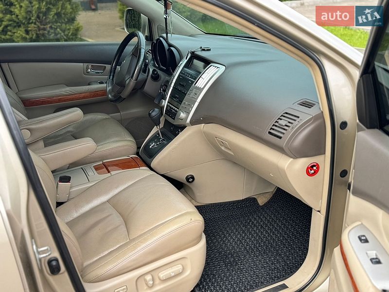 Внедорожник / Кроссовер Lexus RX 2005 в Гоще