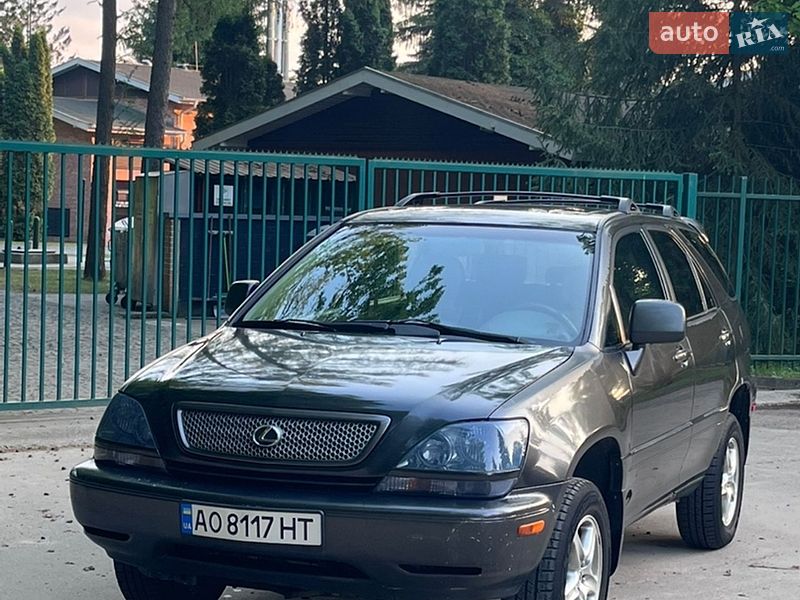 Внедорожник / Кроссовер Lexus RX 2002 в Львове