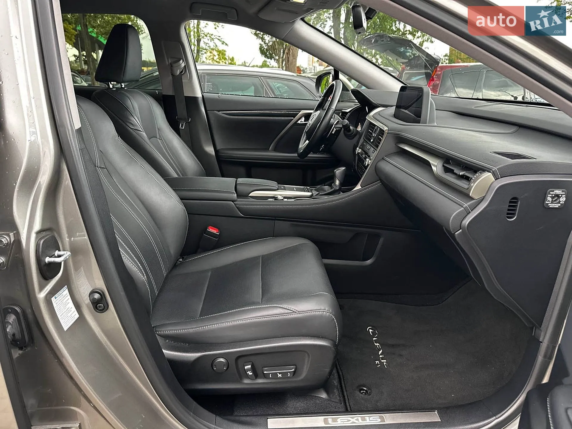 2022 Lexus RX - мініатюра 31