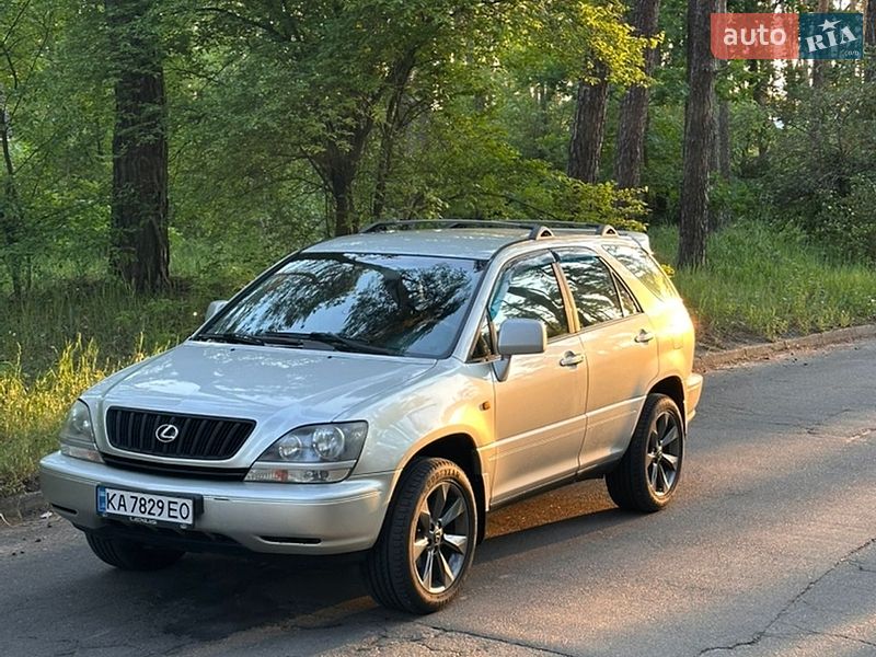 Внедорожник / Кроссовер Lexus RX 2003 в Киеве
