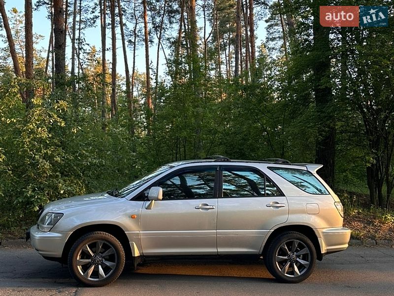 Внедорожник / Кроссовер Lexus RX 2003 в Киеве