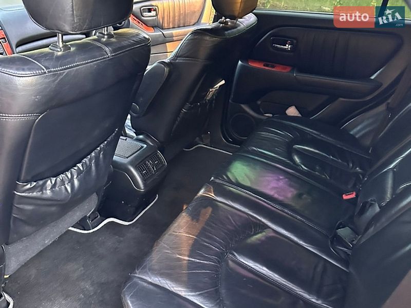 Внедорожник / Кроссовер Lexus RX 2003 в Киеве
