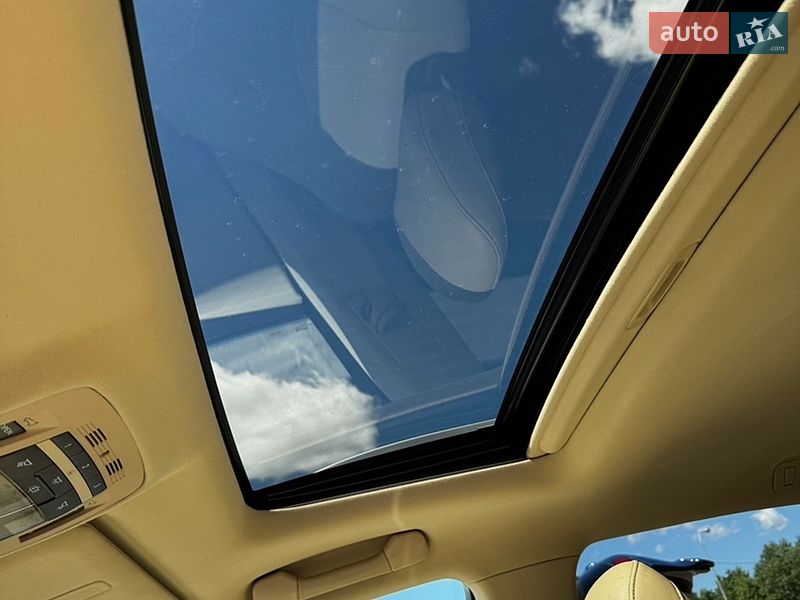 Позашляховик / Кросовер Lexus RX 2011 в Львові