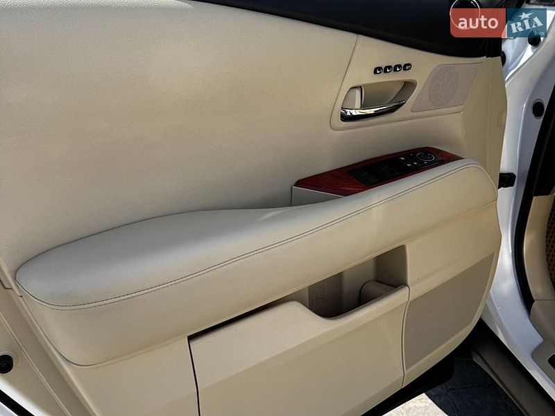 Позашляховик / Кросовер Lexus RX 2011 в Львові