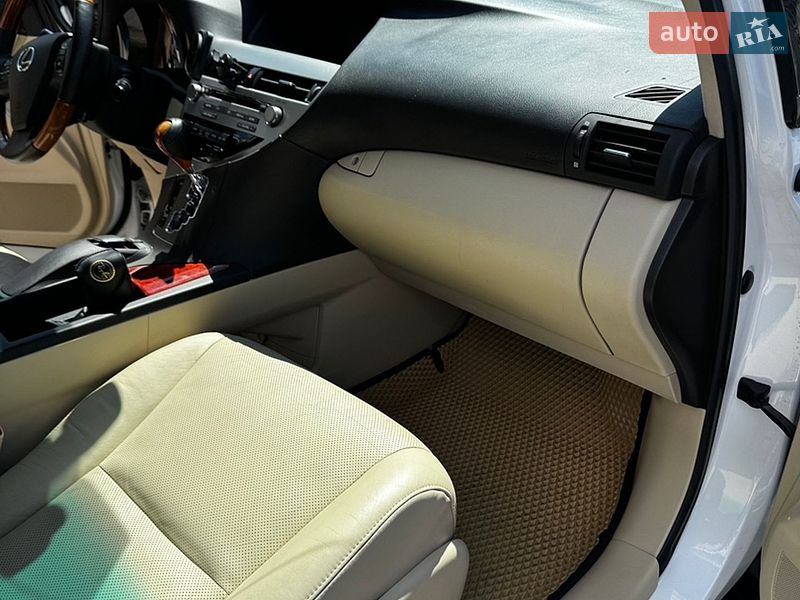 Позашляховик / Кросовер Lexus RX 2011 в Львові