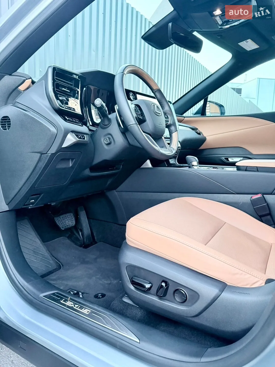 2023 Lexus RX - мініатюра 26