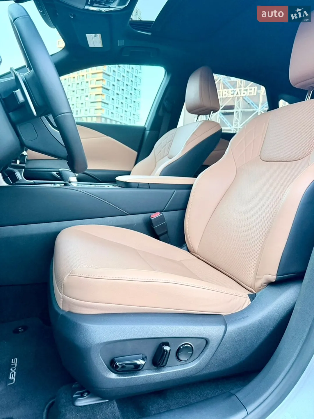2023 Lexus RX - мініатюра 31