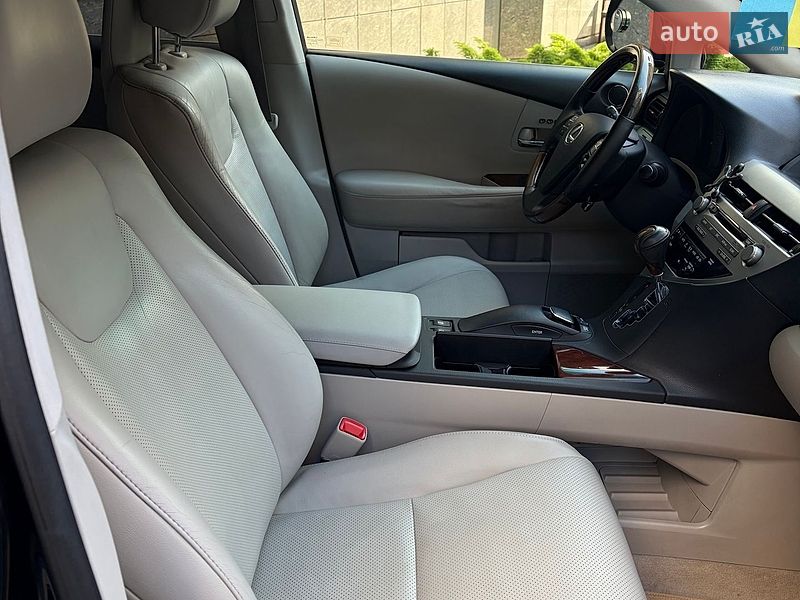 Внедорожник / Кроссовер Lexus RX 2010 в Киеве