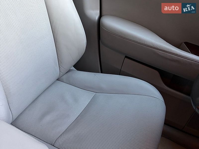 Внедорожник / Кроссовер Lexus RX 2010 в Киеве