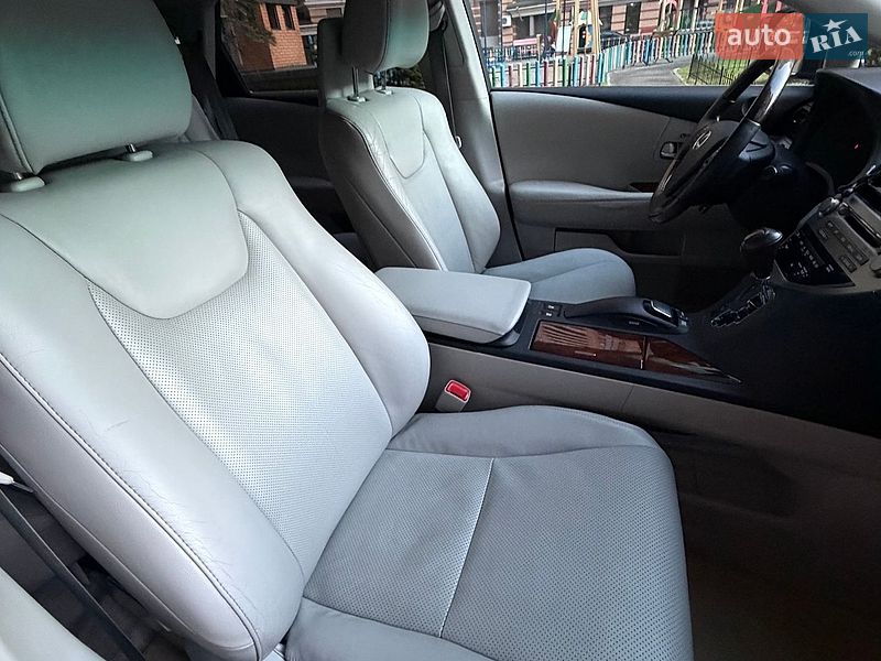 Внедорожник / Кроссовер Lexus RX 2010 в Киеве