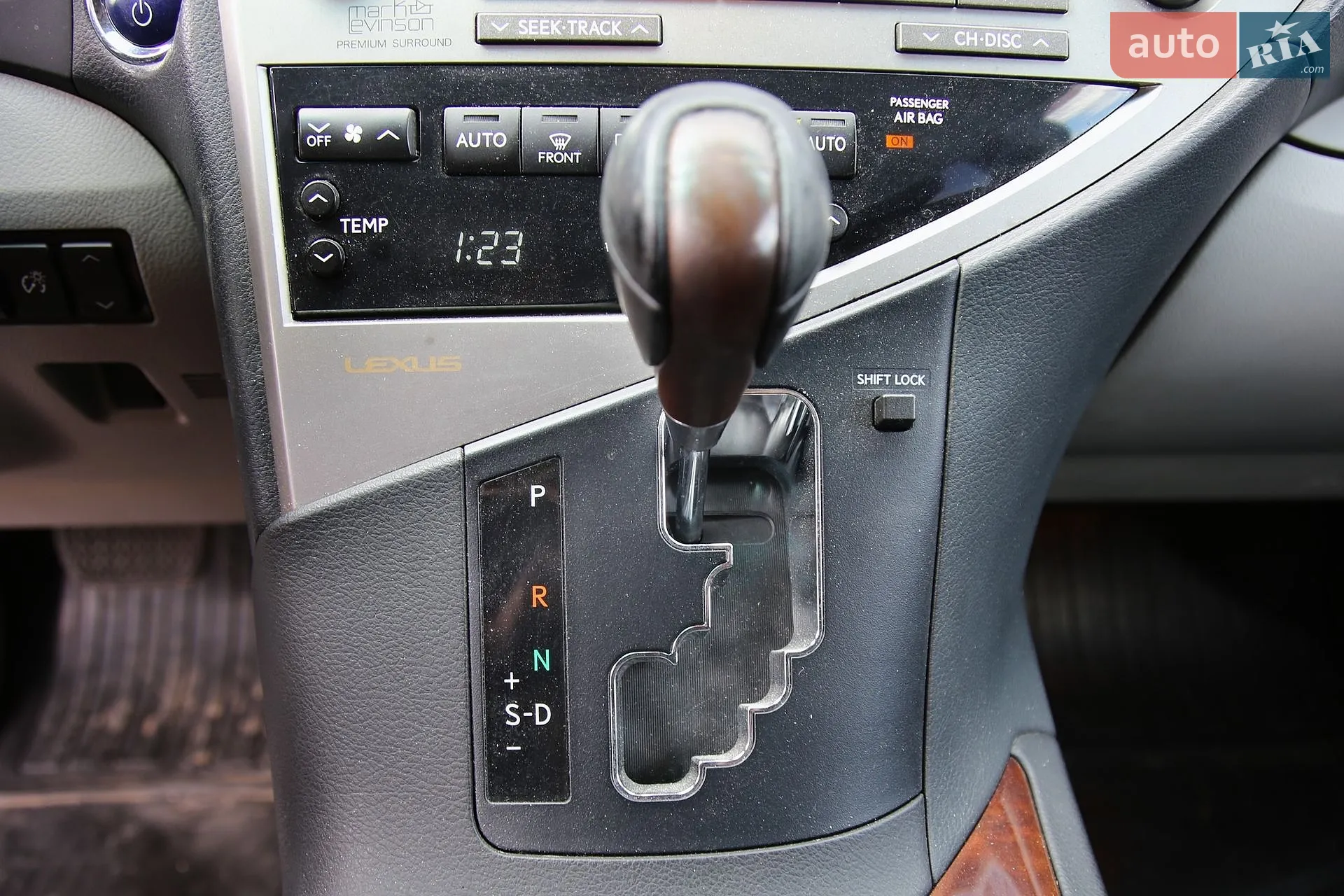 2010 Lexus RX - мініатюра 17