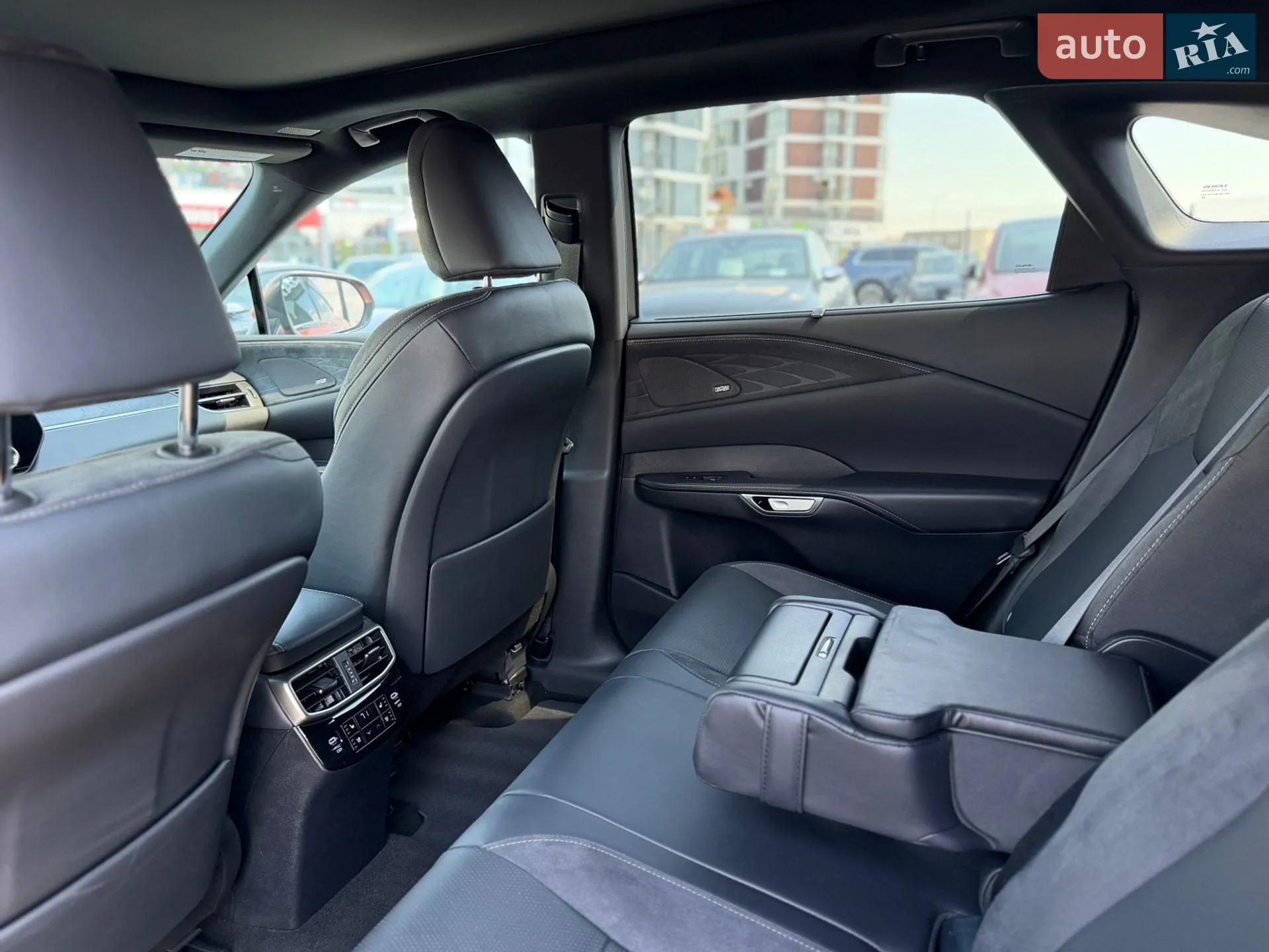 2023 Lexus RX - мініатюра 23