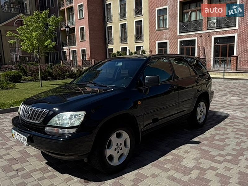 Внедорожник / Кроссовер Lexus RX 2001 в Харькове