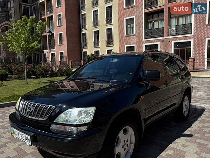 Внедорожник / Кроссовер Lexus RX 2001 в Харькове