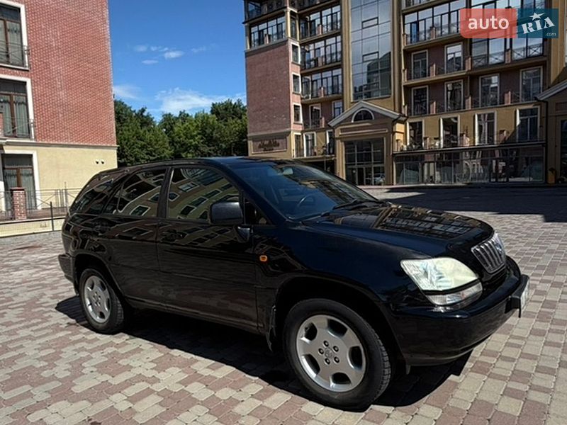 Внедорожник / Кроссовер Lexus RX 2001 в Харькове