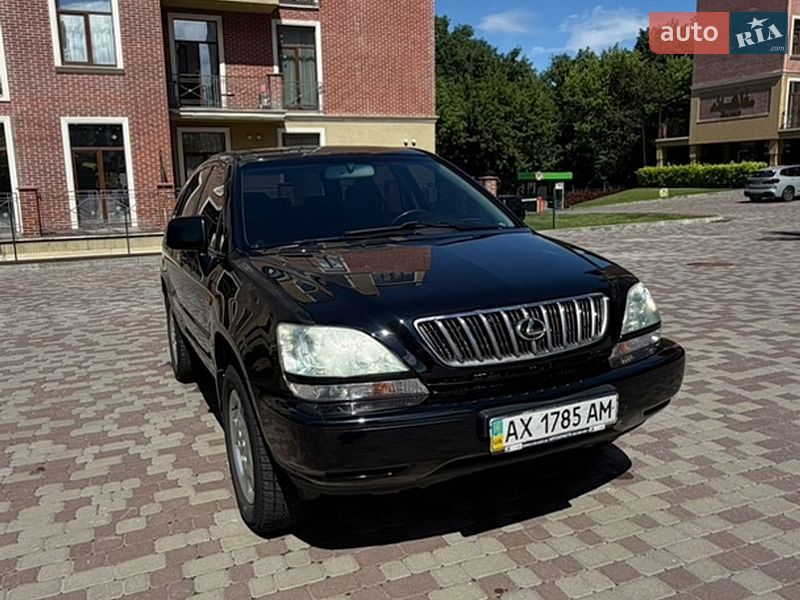 Внедорожник / Кроссовер Lexus RX 2001 в Харькове