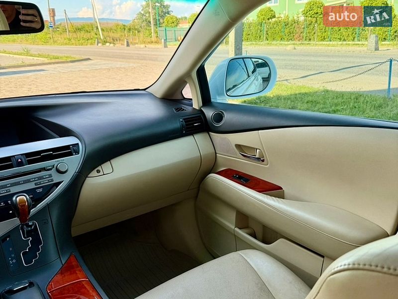 Позашляховик / Кросовер Lexus RX 2011 в Мукачевому