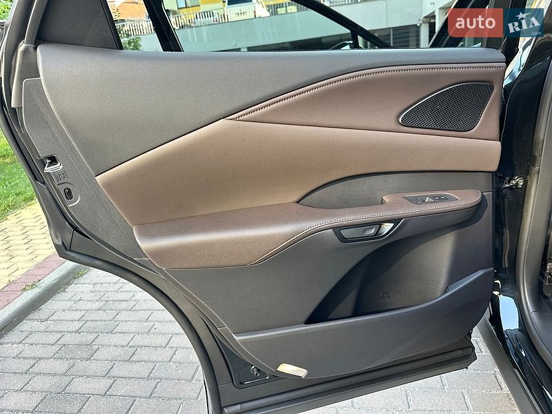 Внедорожник / Кроссовер Lexus RX 2024 в Киеве