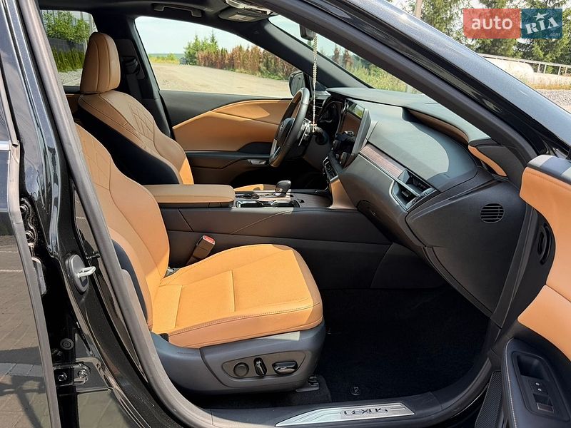 Внедорожник / Кроссовер Lexus RX 2024 в Тернополе