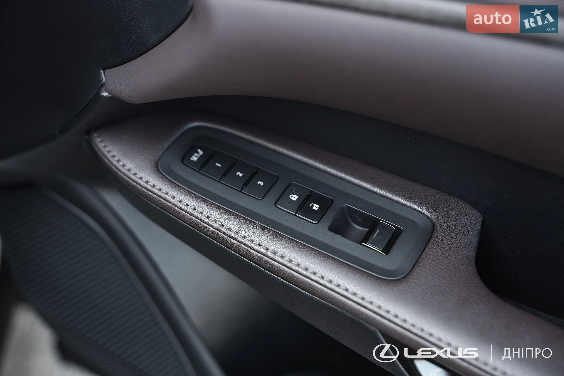 2023 Lexus RX - мініатюра 23