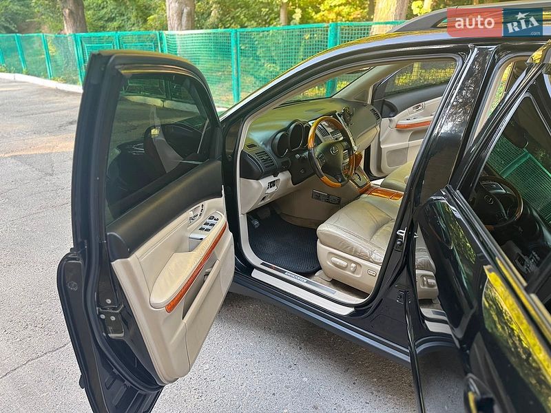 Внедорожник / Кроссовер Lexus RX 2004 в Днепре