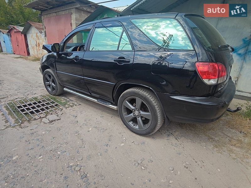 Внедорожник / Кроссовер Lexus RX 2001 в Киеве