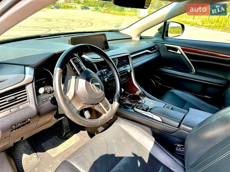 Внедорожник / Кроссовер Lexus RX 2019 в Самаре