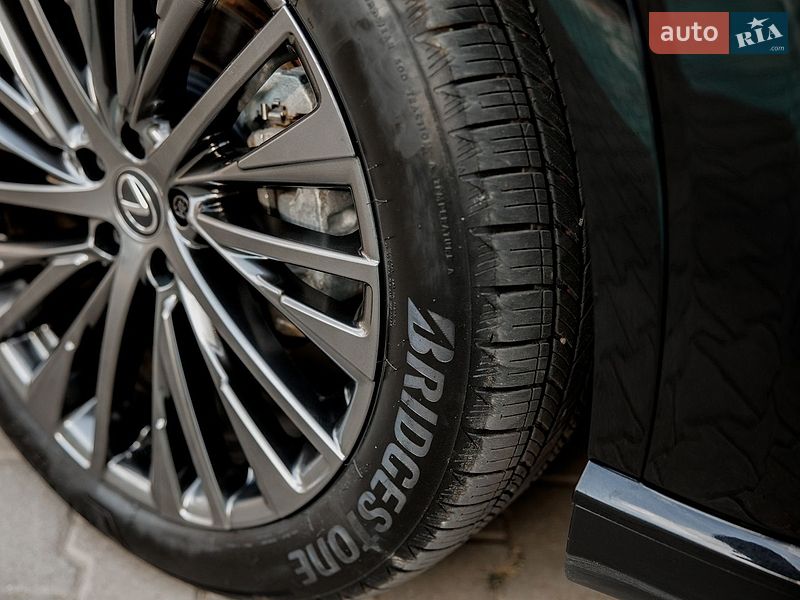 Внедорожник / Кроссовер Lexus RX 2024 в Черновцах