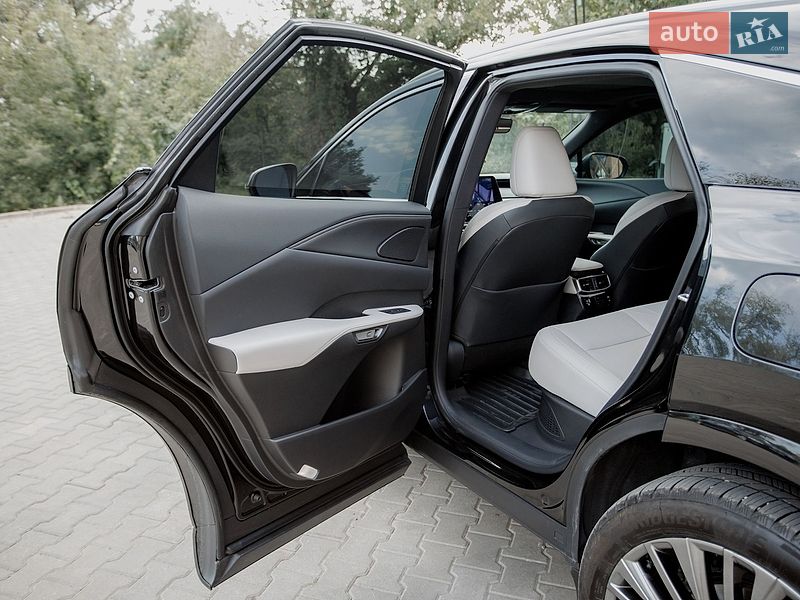 Внедорожник / Кроссовер Lexus RX 2024 в Черновцах