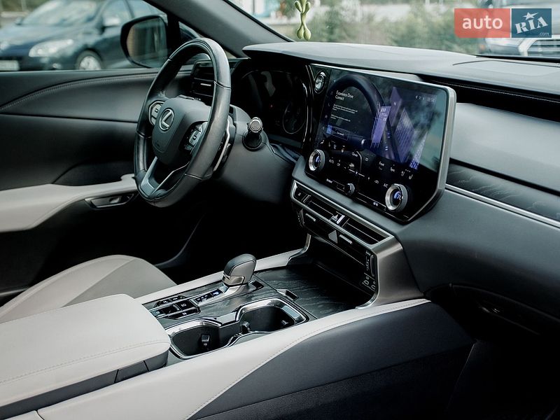 Внедорожник / Кроссовер Lexus RX 2024 в Черновцах