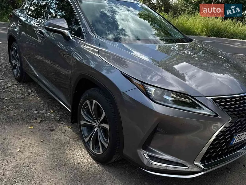 Lexus RX 2022