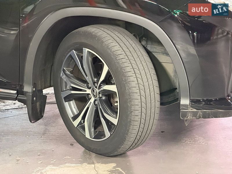 Позашляховик / Кросовер Lexus RX 2018 в Харкові