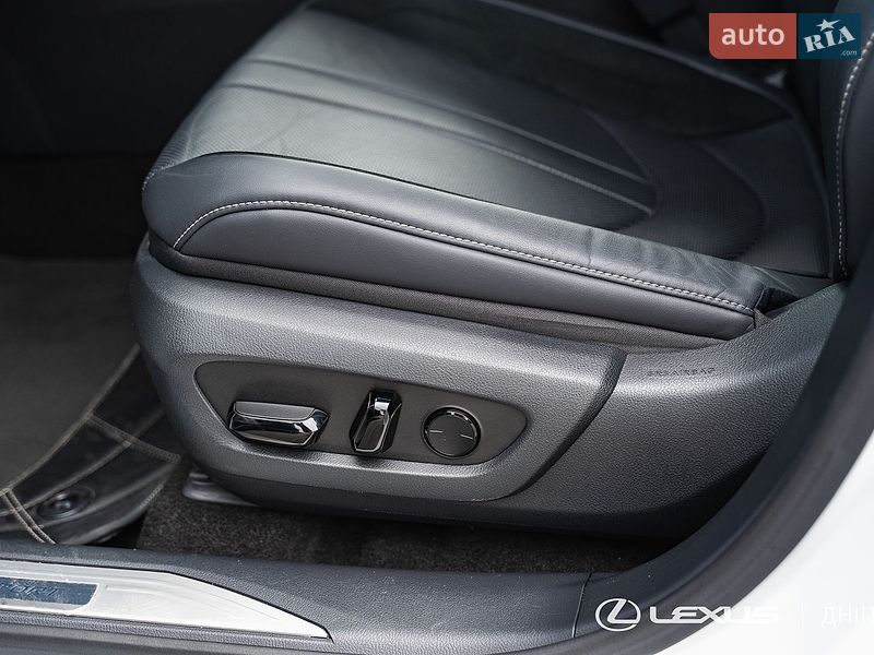 Внедорожник / Кроссовер Lexus RX 2023 в Днепре