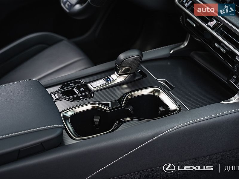 Внедорожник / Кроссовер Lexus RX 2023 в Днепре