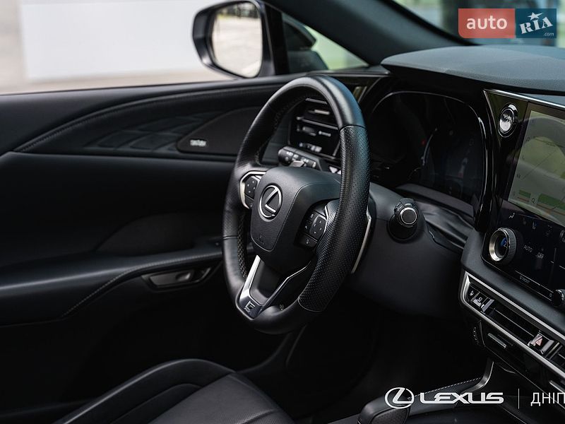 Внедорожник / Кроссовер Lexus RX 2023 в Днепре