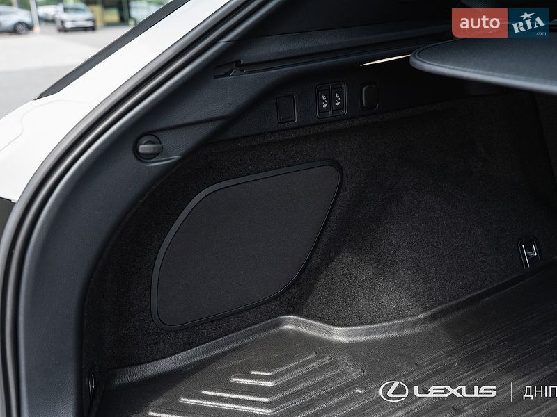 Внедорожник / Кроссовер Lexus RX 2023 в Днепре